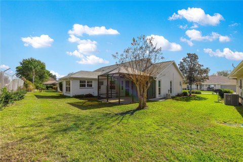 House in Summerfield, Florida 3 bedrooms, 159.51 sq.m. № 2095636 - photo 6