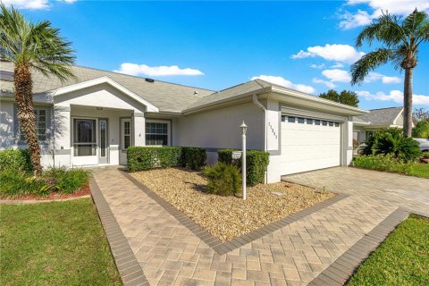 House in Summerfield, Florida 3 bedrooms, 159.51 sq.m. № 2095636 - photo 2