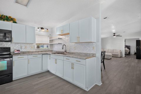 Casa en venta en Mulberry, Florida, 3 dormitorios, 140 m2 № 2229852 - foto 6