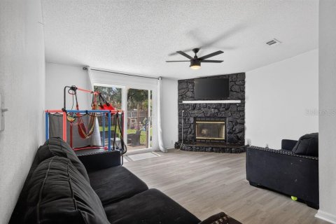 Casa en venta en Mulberry, Florida, 3 dormitorios, 140 m2 № 2229852 - foto 8