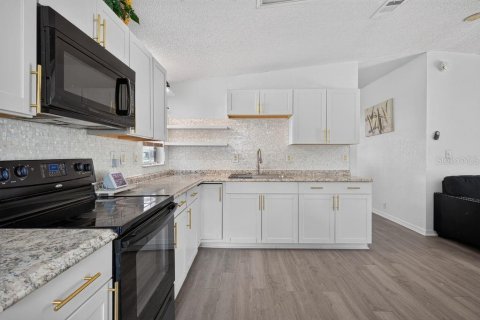 Casa en venta en Mulberry, Florida, 3 dormitorios, 140 m2 № 2229852 - foto 4
