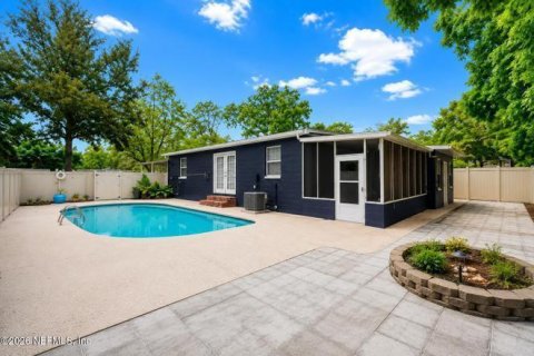 House in Jacksonville, Florida 3 bedrooms, 189.52 sq.m. № 2247235 - photo 2