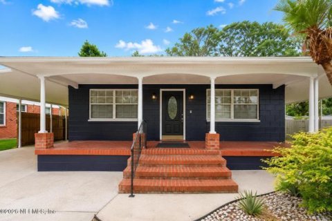 House in Jacksonville, Florida 3 bedrooms, 189.52 sq.m. № 2247235 - photo 3