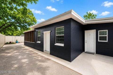 House in Jacksonville, Florida 3 bedrooms, 189.52 sq.m. № 2247235 - photo 21