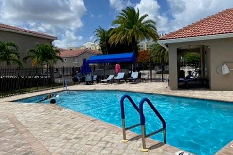 Townhouse in Weston, Florida 3 bedrooms, 128.86 sq.m. № 2069155 - photo 24