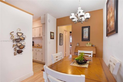Condominio en venta en Hallandale Beach, Florida, 1 dormitorio, 58.06 m2 № 1772311 - foto 10