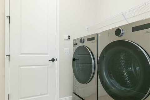 Купить виллу или дом в Сан-Антонио, Флорида 8 комнат, 298.68м2, № 2156755 - фото 28