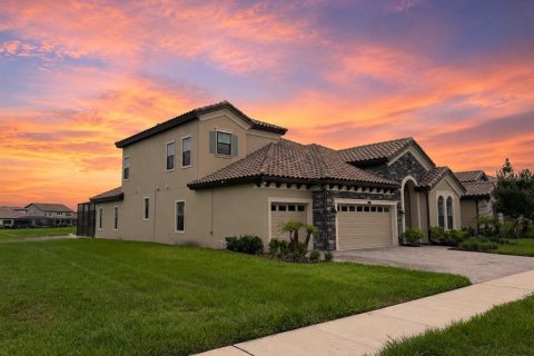 Купить виллу или дом в Сан-Антонио, Флорида 8 комнат, 298.68м2, № 2156755 - фото 3