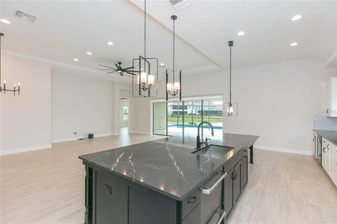 Купить виллу или дом в Сан-Антонио, Флорида 8 комнат, 298.68м2, № 2156755 - фото 27