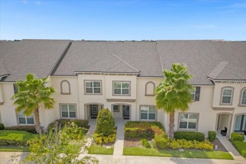 Townhouse in SOLARA RESORT in Kissimmee, Florida 3 bedrooms, 182.27 sq.m. № 2195507 - photo 25