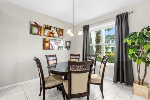 Townhouse in SOLARA RESORT in Kissimmee, Florida 3 bedrooms, 182.27 sq.m. № 2195507 - photo 5