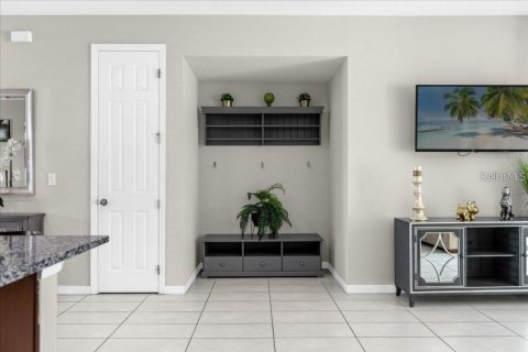 Townhouse in SOLARA RESORT in Kissimmee, Florida 3 bedrooms, 182.27 sq.m. № 2195507 - photo 4