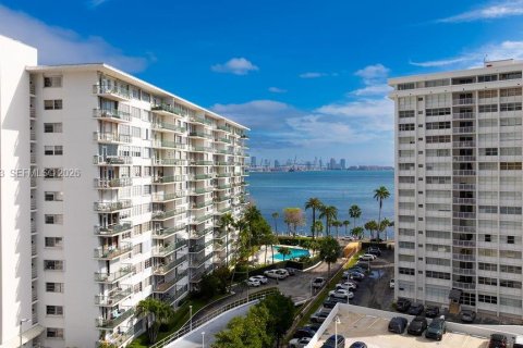 Copropriété à vendre à Miami, Floride: 1 chambre, 73.11 m2 № 1996656 - photo 2