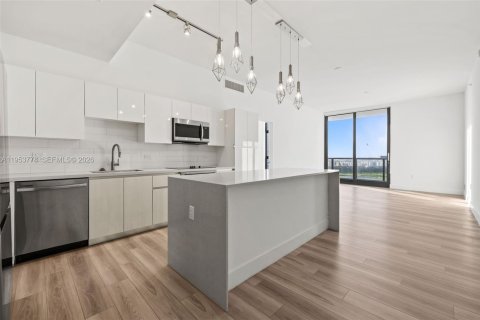 Apartment in Hallandale Beach, Florida 2 bedrooms, 120.49 sq.m. № 2153288