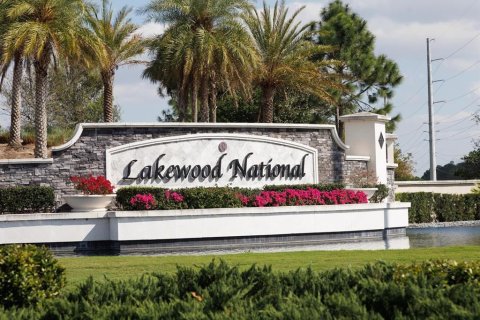 Condo in Bradenton, Florida, 2 bedrooms in LAKEWOOD NATIONAL  № 1296907 - photo 25