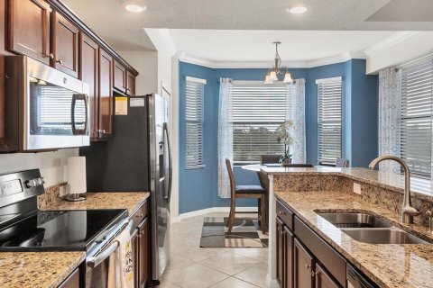 Condo in Bradenton, Florida, 2 bedrooms in LAKEWOOD NATIONAL  № 1296907 - photo 13