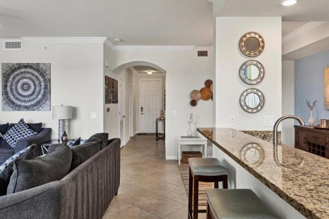 Condo in Bradenton, Florida, 2 bedrooms in LAKEWOOD NATIONAL  № 1296907 - photo 3