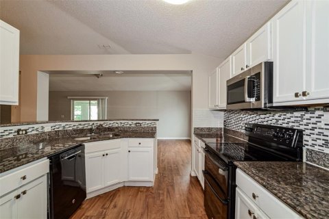 Casa en venta en Haines City, Florida, 3 dormitorios, 174.1 m2 № 2236882 - foto 7