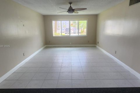 Condo in Homestead, Florida, 2 bedrooms № 1958300 - photo 3