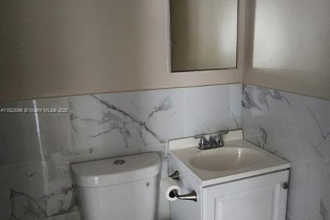 Condo in Homestead, Florida, 2 bedrooms № 1958300 - photo 9