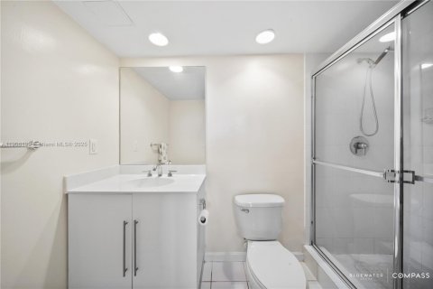 Купить кондоминиум в Холливуд, Флорида 2 спальни, 112.6м2, № 1956871 - фото 22