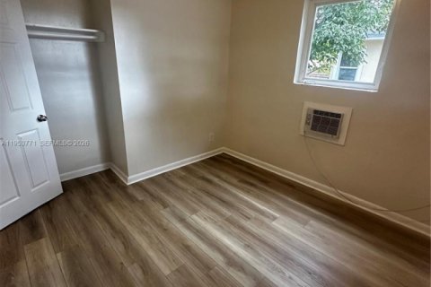 Casa en alquiler en Homestead, Florida, 2 dormitorios, 102.56 m2 № 2008185 - foto 6