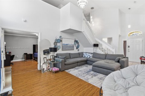 Villa ou maison à vendre à Tampa, Floride: 4 chambres № 1968101 - photo 30