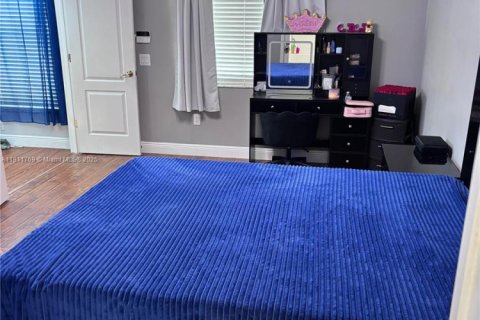 Villa ou maison à vendre à Tampa, Floride: 4 chambres № 1968101 - photo 9