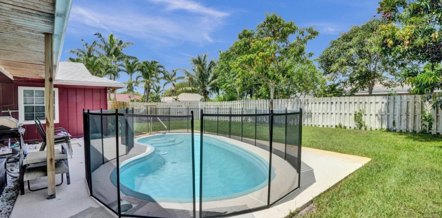 Casa en Delray Beach, Florida 4 dormitorios, 155.7 m2 № 1229287