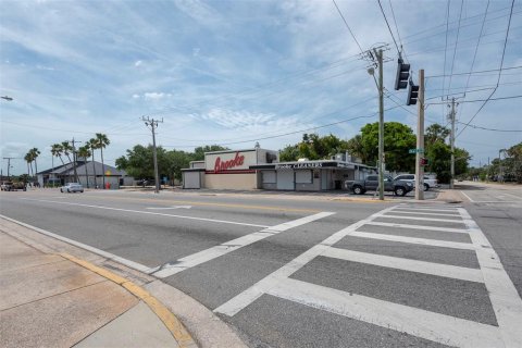 Commercial property in Daytona Beach, Florida 502.6 sq.m. № 1717226 - photo 9