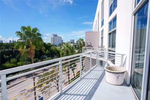 Copropriété à vendre à Miami Beach, Floride: 1 chambre, 89.74 m2 № 2407828 - photo 9