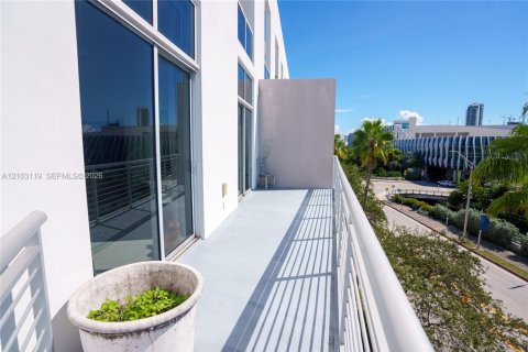 Copropriété à vendre à Miami Beach, Floride: 1 chambre, 89.74 m2 № 2407828 - photo 10