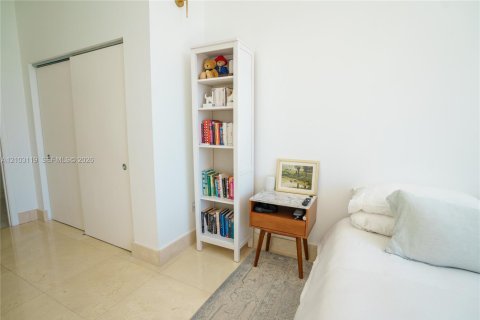 Copropriété à vendre à Miami Beach, Floride: 1 chambre, 89.74 m2 № 2407828 - photo 19