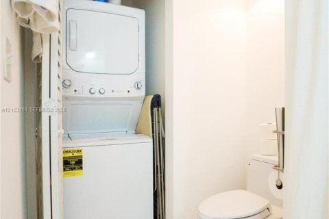 Copropriété à vendre à Miami Beach, Floride: 1 chambre, 89.74 m2 № 2407828 - photo 28