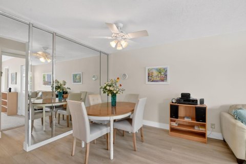 Condo in Ocean Ridge, Florida, 1 bedroom  № 2153626 - photo 12
