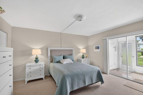 Condo in Ocean Ridge, Florida, 1 bedroom  № 2153626 - photo 25