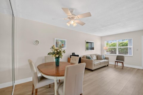 Condo in Ocean Ridge, Florida, 1 bedroom  № 2153626 - photo 13