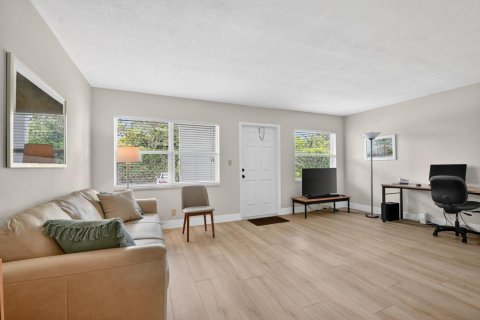 Condo in Ocean Ridge, Florida, 1 bedroom  № 2153626 - photo 10