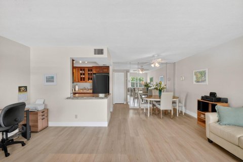 Condo in Ocean Ridge, Florida, 1 bedroom  № 2153626 - photo 6