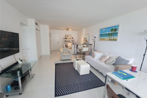 Condominio en alquiler en Miami Beach, Florida, 1 dormitorio, 78.97 m2 № 1950559 - foto 7