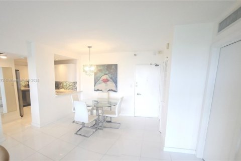 Copropriété à louer à Miami Beach, Floride: 2 chambres, 95.69 m2 № 1924338 - photo 7