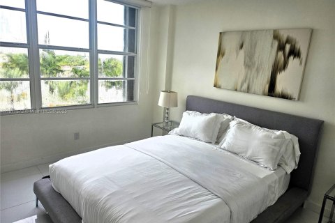 Copropriété à louer à Miami Beach, Floride: 2 chambres, 95.69 m2 № 1924338 - photo 15