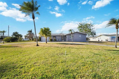 Villa ou maison à vendre à Palmetto, Floride: 2 chambres, 137.5 m2 № 1721078 - photo 10
