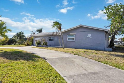Villa ou maison à vendre à Palmetto, Floride: 2 chambres, 137.5 m2 № 1721078 - photo 12