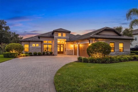 House in Sorrento, Florida 4 bedrooms, 271 sq.m. № 2297280
