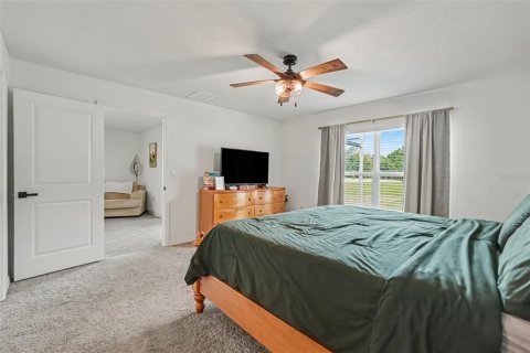 House in Dade City, Florida 3 bedrooms, 145.48 sq.m. № 2266316 - photo 17