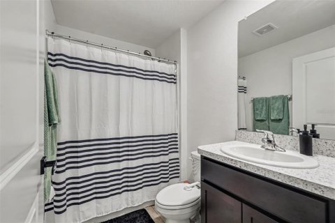 House in Dade City, Florida 3 bedrooms, 145.48 sq.m. № 2266316 - photo 8