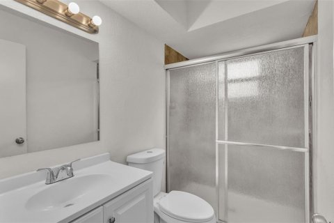 House in Winter Haven, Florida 3 bedrooms, 125.42 sq.m. № 1832873 - photo 5