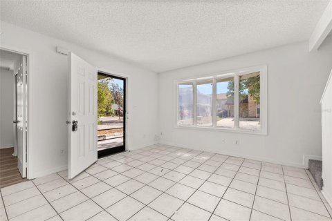 Adosado en venta en Altamonte Springs, Florida, 3 dormitorios, 107.67 m2 № 1657058 - foto 6