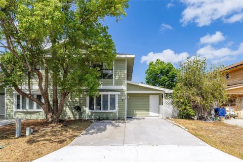 Adosado en venta en Altamonte Springs, Florida, 3 dormitorios, 107.67 m2 № 1657058 - foto 1